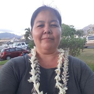 Meet your Posher, Emi